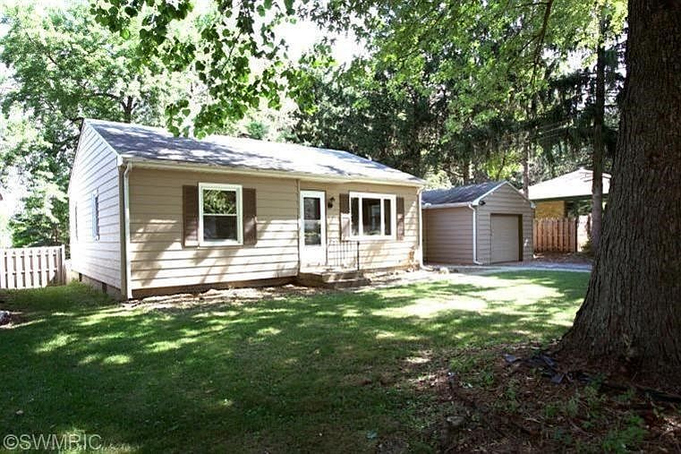 1st image of 229 Leona Ave