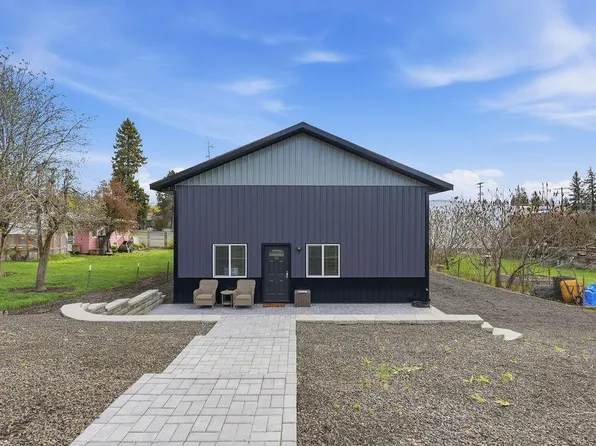 424 N Sheridan St, Tekoa, WA 99033