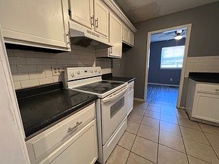 1st image of 8522 Candlewood Dr