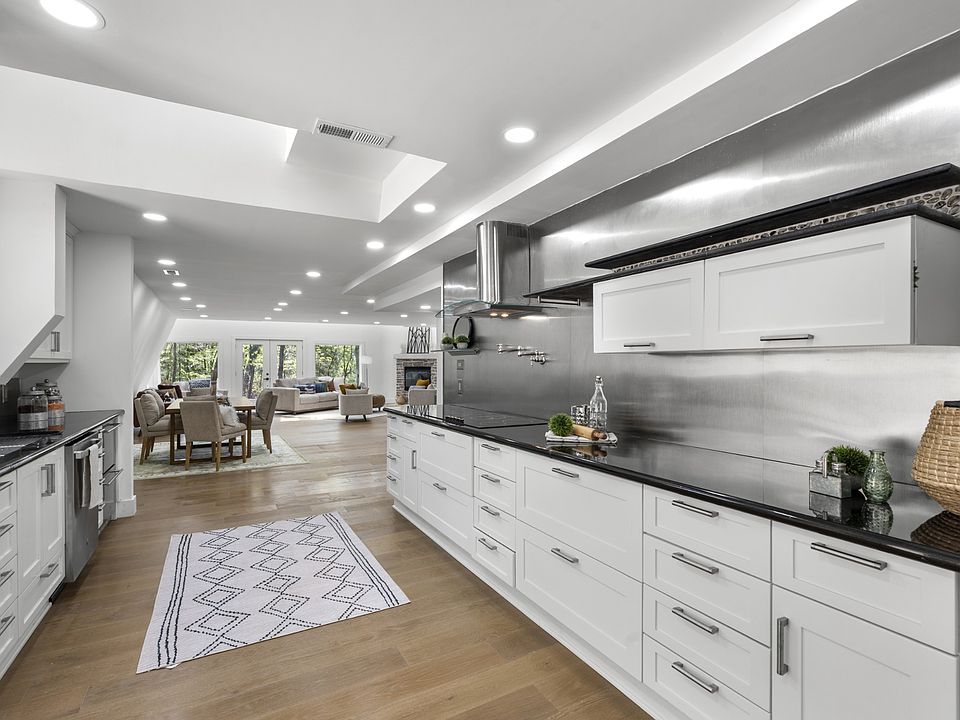 13th image of 7711 Steeplechase Ct