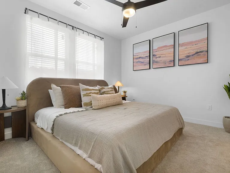 The Henley Apartments — Photo 10