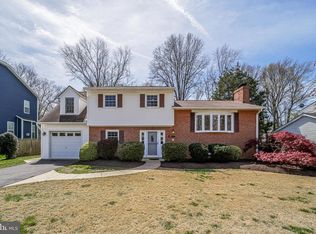 1125 Alden Rd, Alexandria, VA 22308