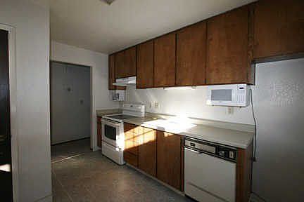 2nd image of 134 E Knoles Way