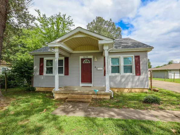 3039 Mayfield Rd, Paducah, KY 42003