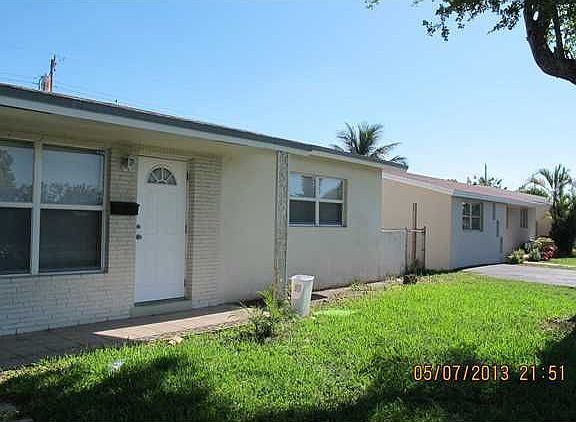 3rd image of 5979 NW 15th St