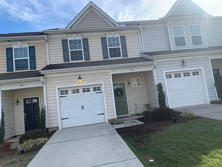 407 Stone Flower Ln — Photo 5