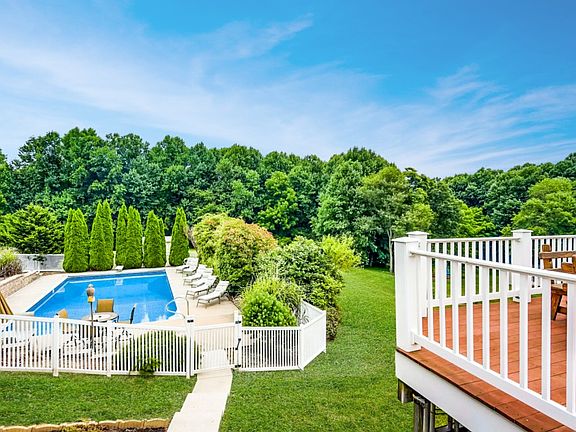 4th image of 1313 Wiley Oak Dr