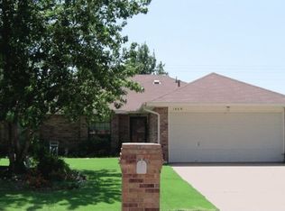 1808 Park Lane Dr, Edmond, OK 73003