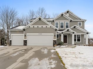 17929 Spring Oak Dr #31, Spring Lake, MI 49456