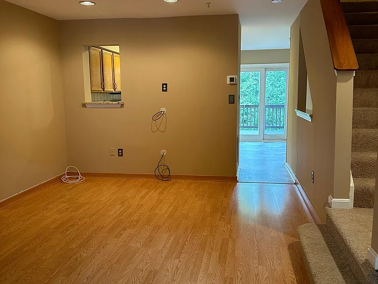 9820 Sherwood Farm Rd — Photo 4