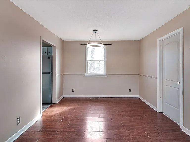 729 Welsey Dr — Photo 10
