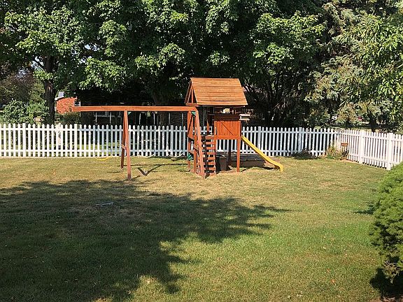 5th image of 1019 E Morine Dr
