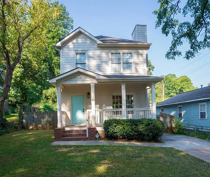 931 Fern Ave SE — Photo 1