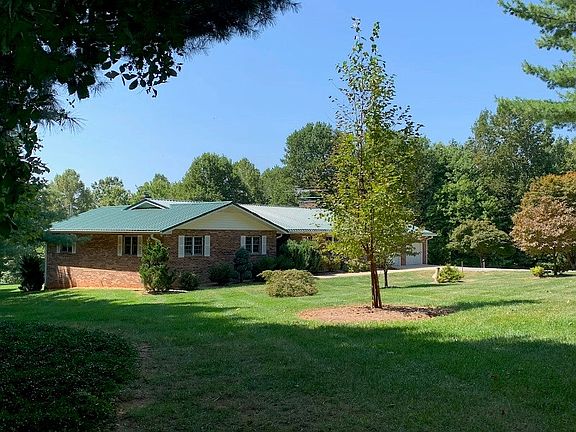 2nd image of 246 Sundial Ln