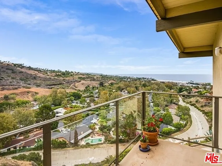 6232 Tapia Dr #A — Photo 2