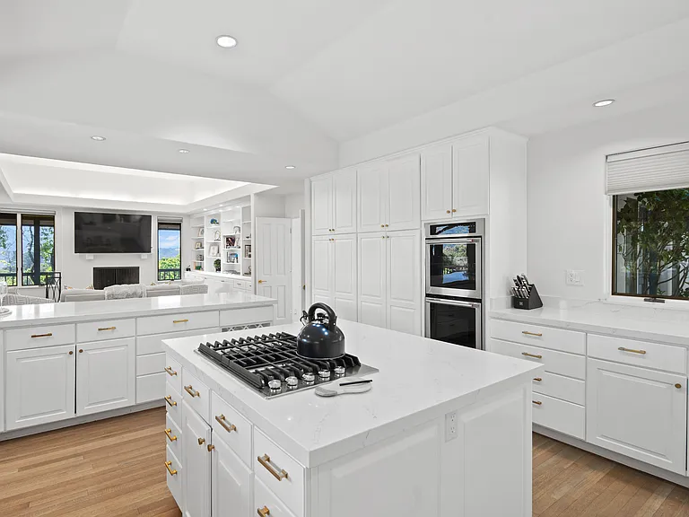 47 La Rancheria — Photo 36