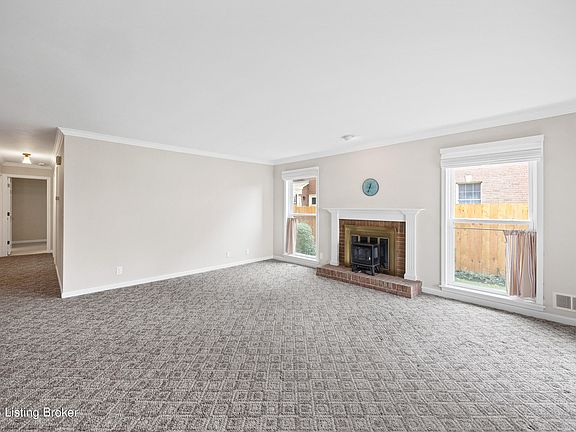 4th image of 657 Breckenridge Ln #F2