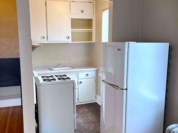 5th image of 1160 N Corona St #8