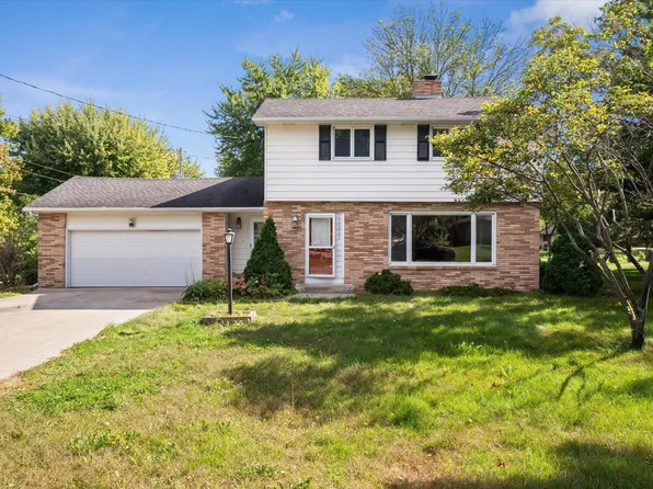 12520 Otto St, Rogers, MN 55374