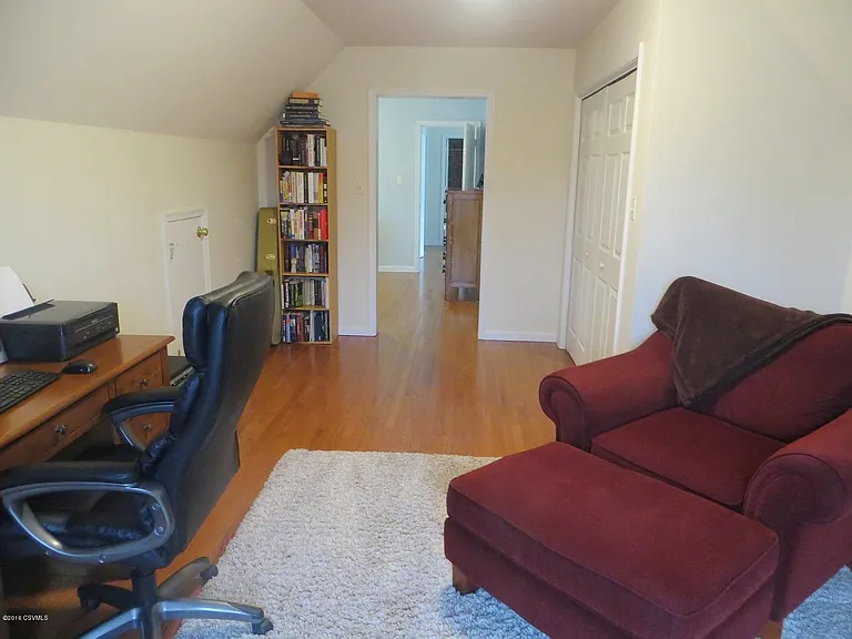 9 Delwood Dr — Photo 35