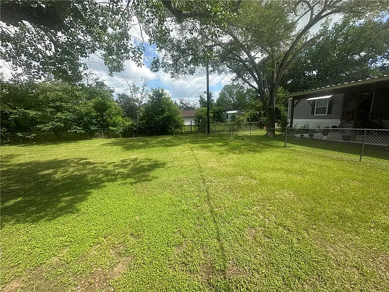 2107 Woodville Rd — Photo 12