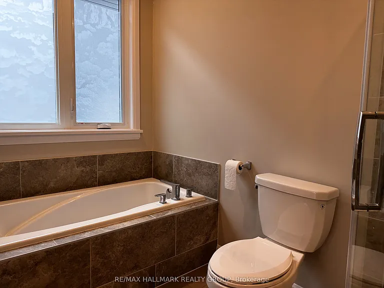 1485 Flanders Rd — Photo 14