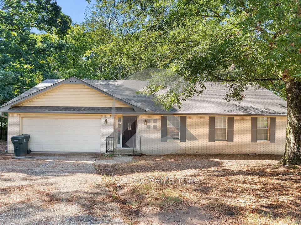16 Scarlet Maple Ct