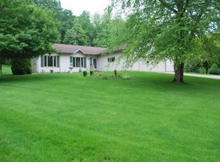E12810 W Point Dr, Merrimac, WI 53561