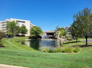 43100 Twelve Oaks Crescent Dr APT 5033, Novi, MI 48377