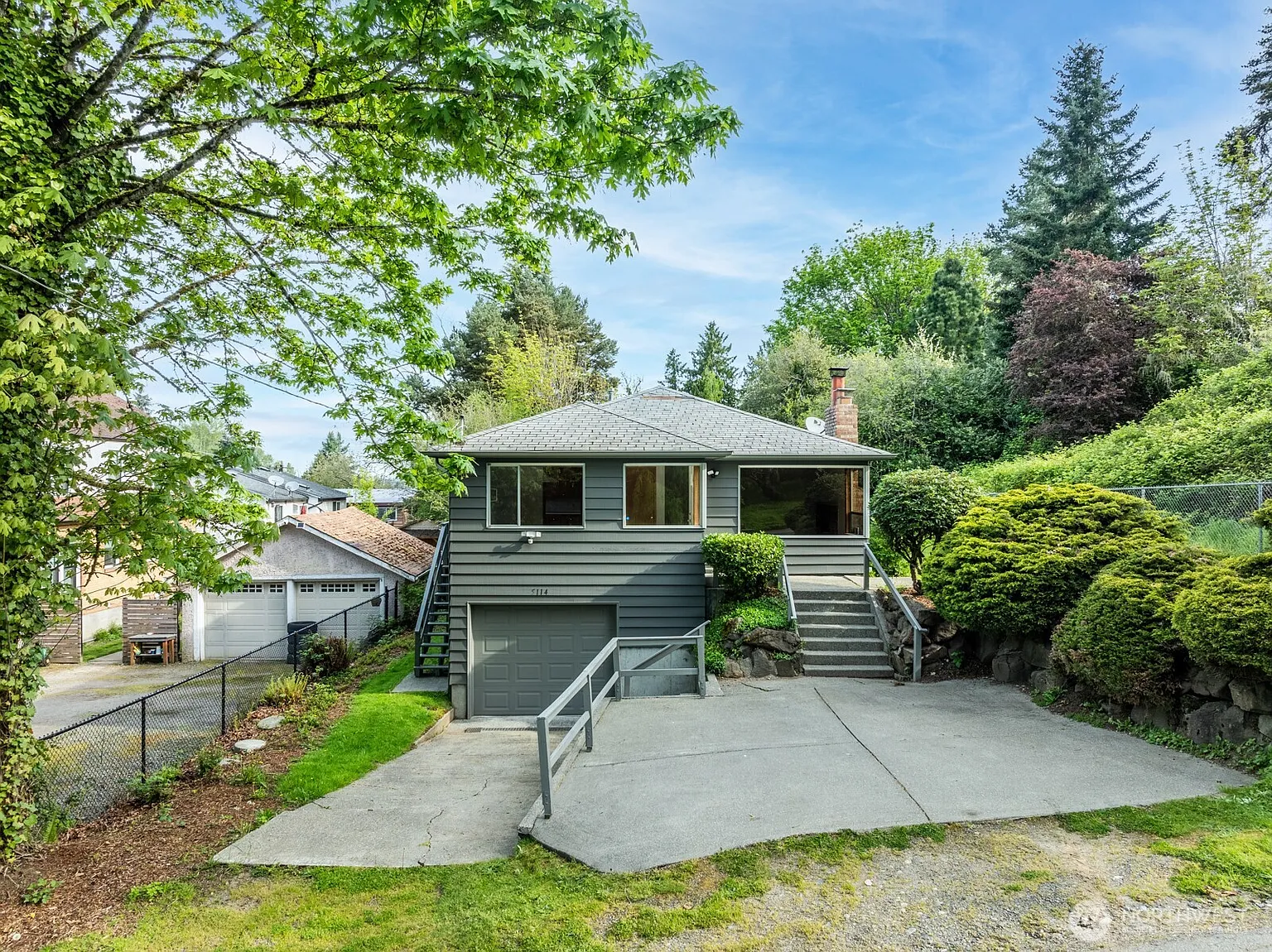 5114 S Ruggles Street photo 1