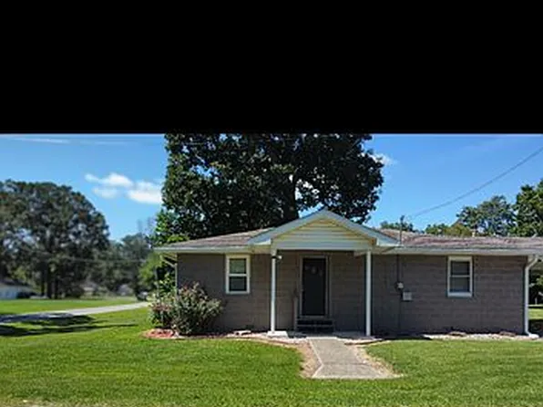 410 Taft St, Benton, IL 62812