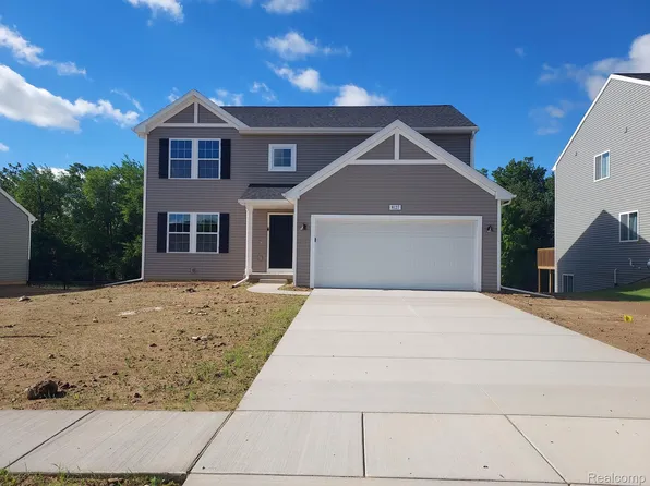8127 Moonlight Creek Ln, Fowlerville, MI 48836
