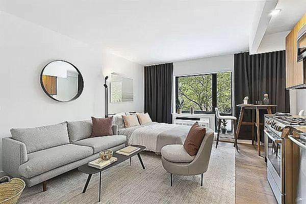 1st image of 325 Lafayette Ave APT 3R