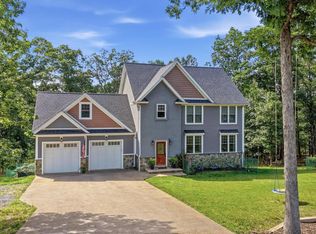 2251 Hunting Ridge Rd, Winchester, VA 22603
