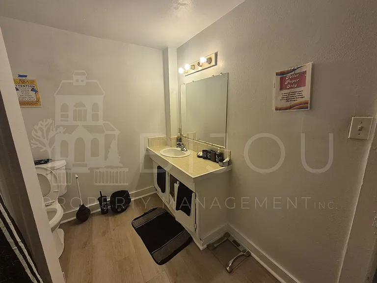 Downtown Rooms — Photo 7