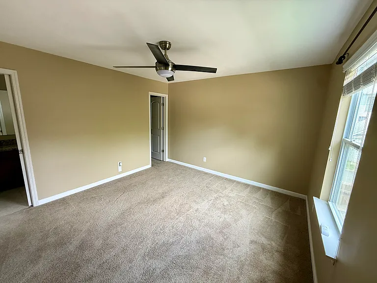 7007 McLothian Ln — Photo 62