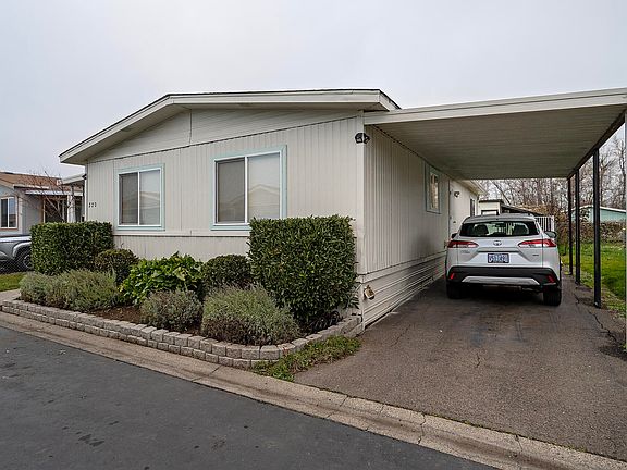 3rd image of 3555 S Pacific Hwy Space 220
