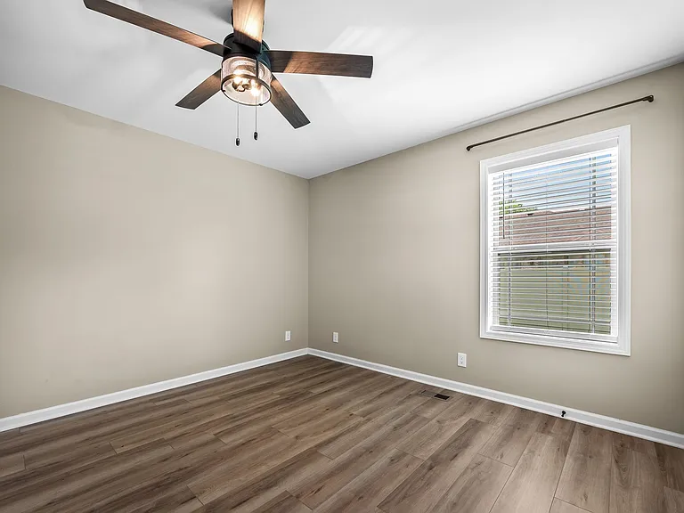 105 Cumberland Ct — Photo 17