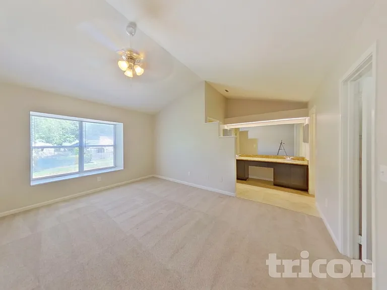 8115 E Mactavish Way — Photo 7