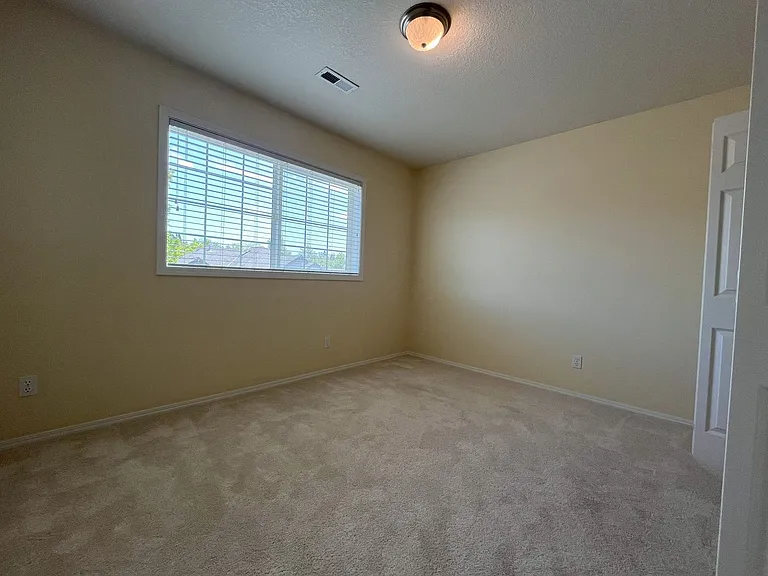 3615 NW Lansbrook Ter — Photo 31