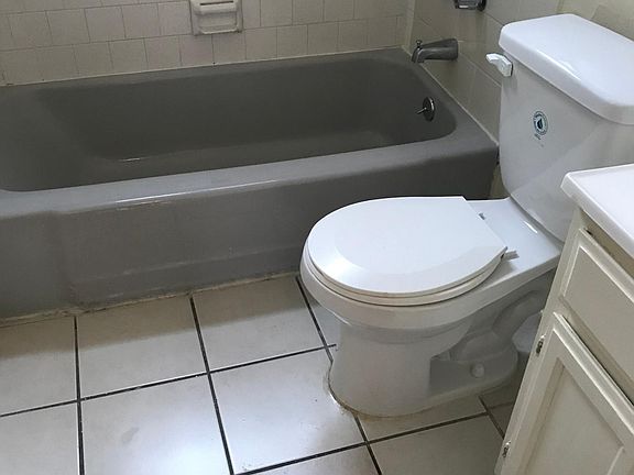 4th image of 238 N Bonnie Brae St APT 6