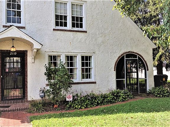 5th image of 2119 Waller St