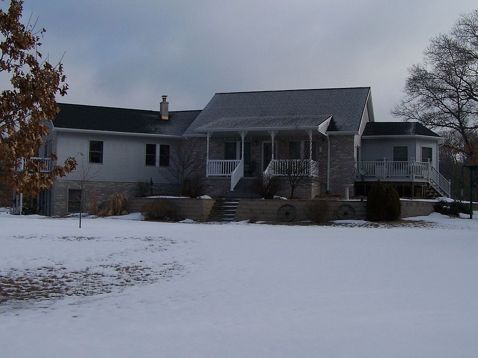2nd image of 2968 8th Ave