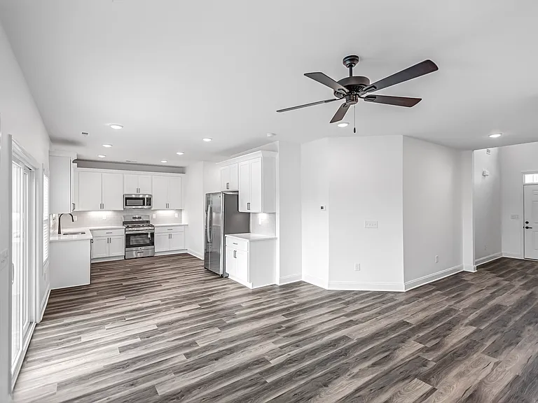 Amber Vista — Photo 43
