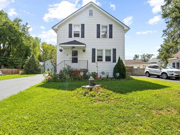 35 Koladyne Ave, Rochester, NY 14606
