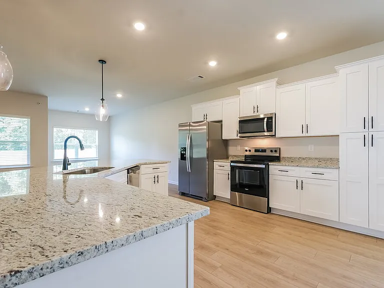 200 Sunfish Cir — Photo 8