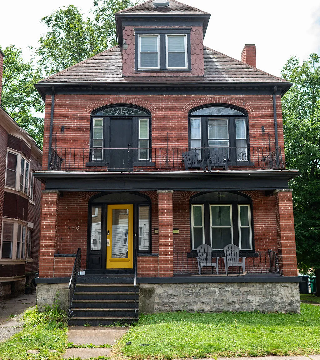 3 bed, 1800 sqft, $2,400 — Photo 4