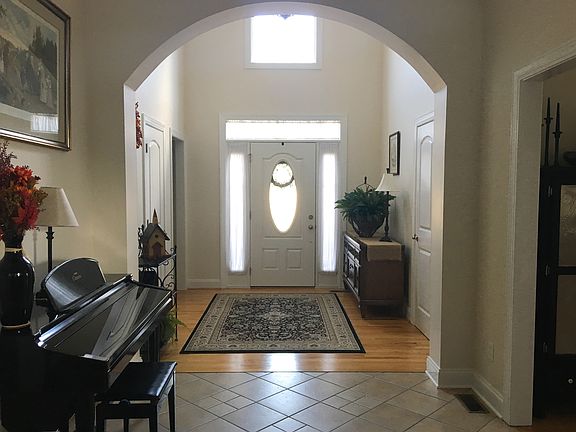 Extended Foyer