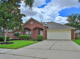 5013 Parkcrest Dr, La Porte, TX 77571
