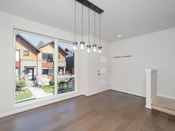 4th image of 6546 32nd Ave NE #B